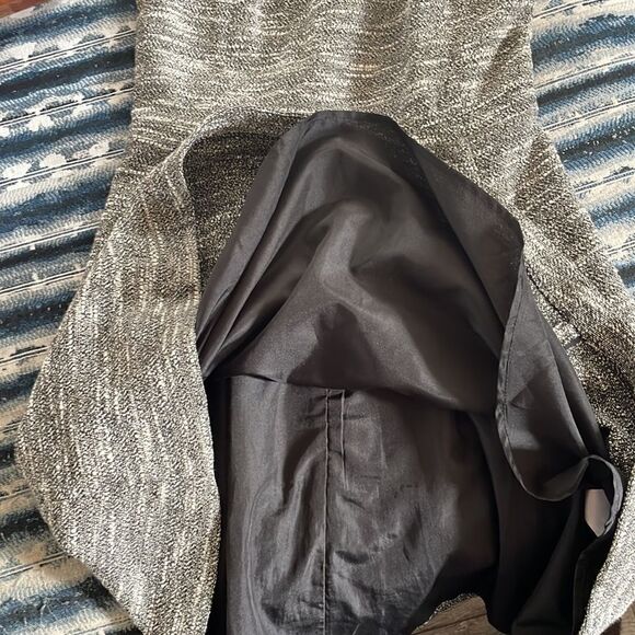 BANANA REPUBLIC, midi dress,gray/black/white short sleeved dress size 4 - Picture 9 of 10